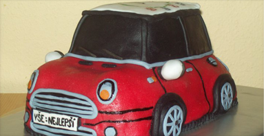 Cukrářský dort na téma MiniCooper, dort marcipánový s plastickým vzorem, nebo ovocný s želé, nebo krémový.